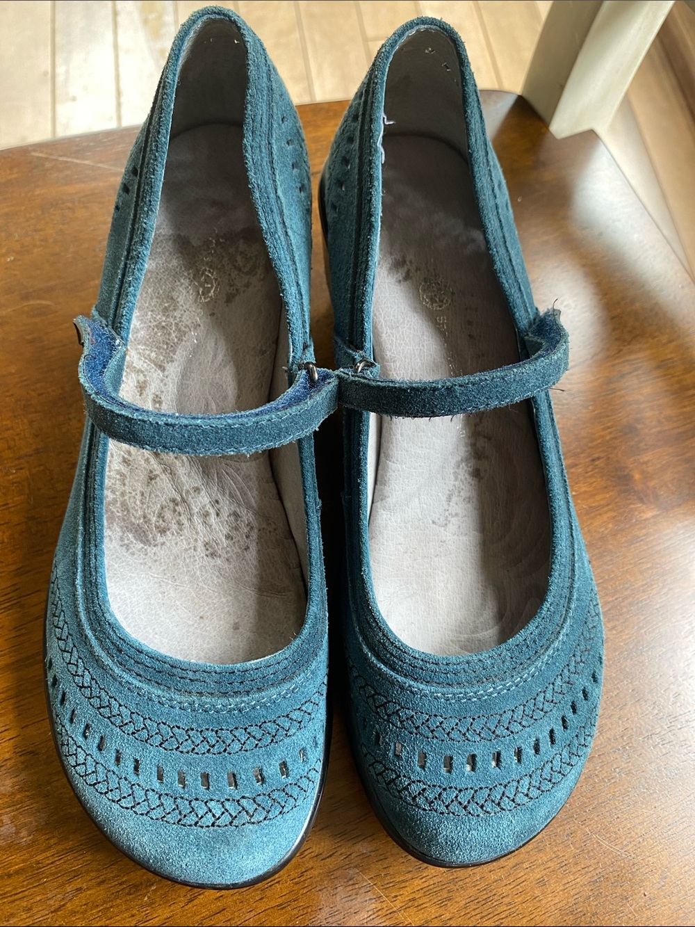 Jambu Brighton Blue Suede Mary Jane Heels Women’s 7.5 Perforated Cottagecore